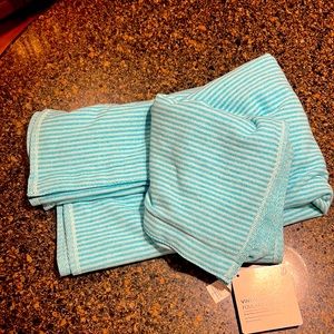 Lululemon vinyasa scarf